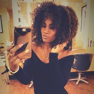 Meet your Posher, Jackii